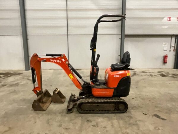 Mini-pelle Kubota K008-3 avec Accessoires – Image 10