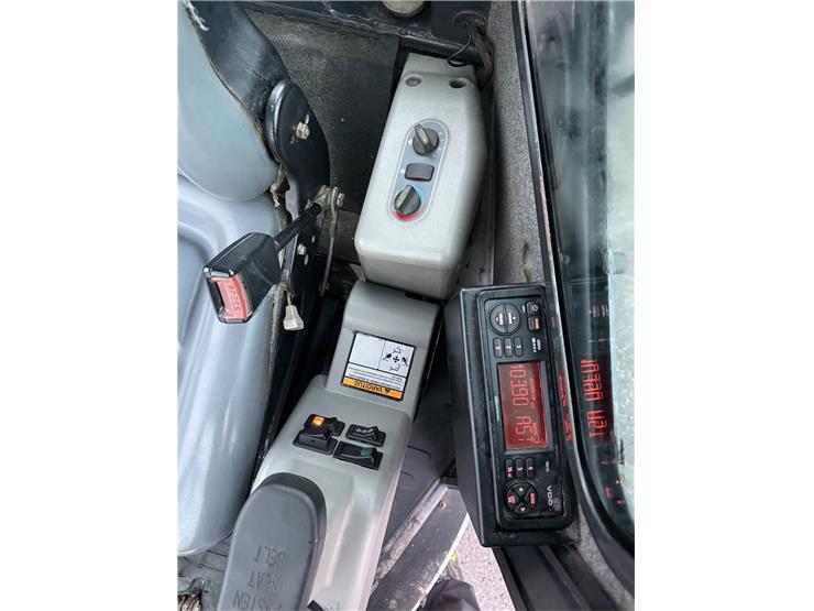 Mini pelle Bobcat 430HAG avec 3 godets – Image 10