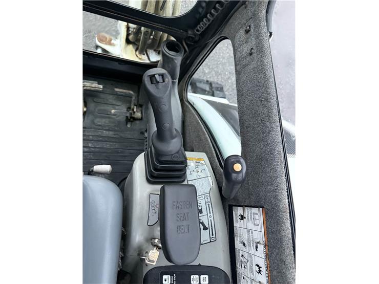 Mini pelle Bobcat 430HAG avec 3 godets – Image 14