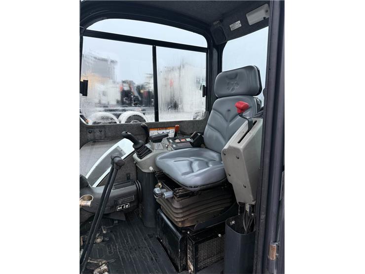 Mini pelle Bobcat 430HAG avec 3 godets – Image 15