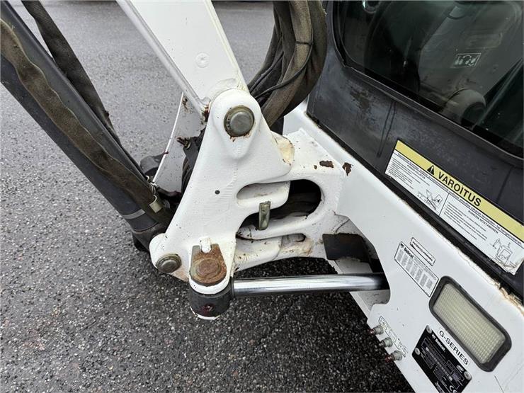 Mini pelle Bobcat 430HAG avec 3 godets – Image 6