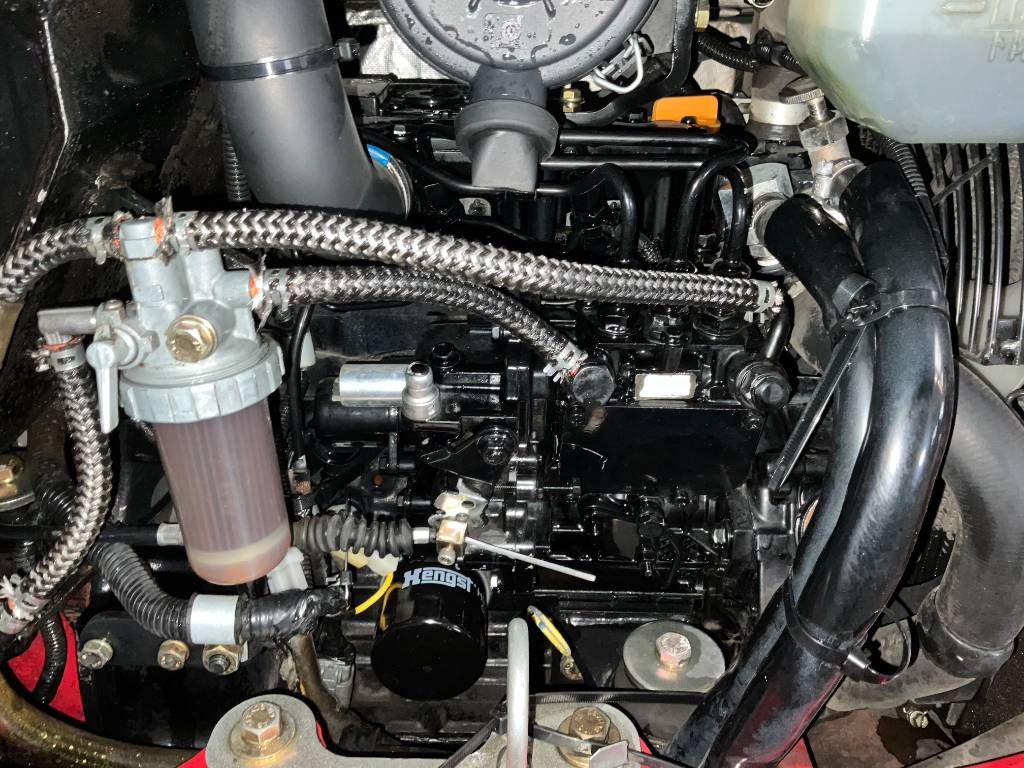 Mini pelle Takeuchi TB216 avec 3 godets – Image 8