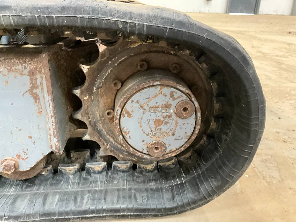 Mini pelle Takeuchi TB216 avec 3 godets – Image 2