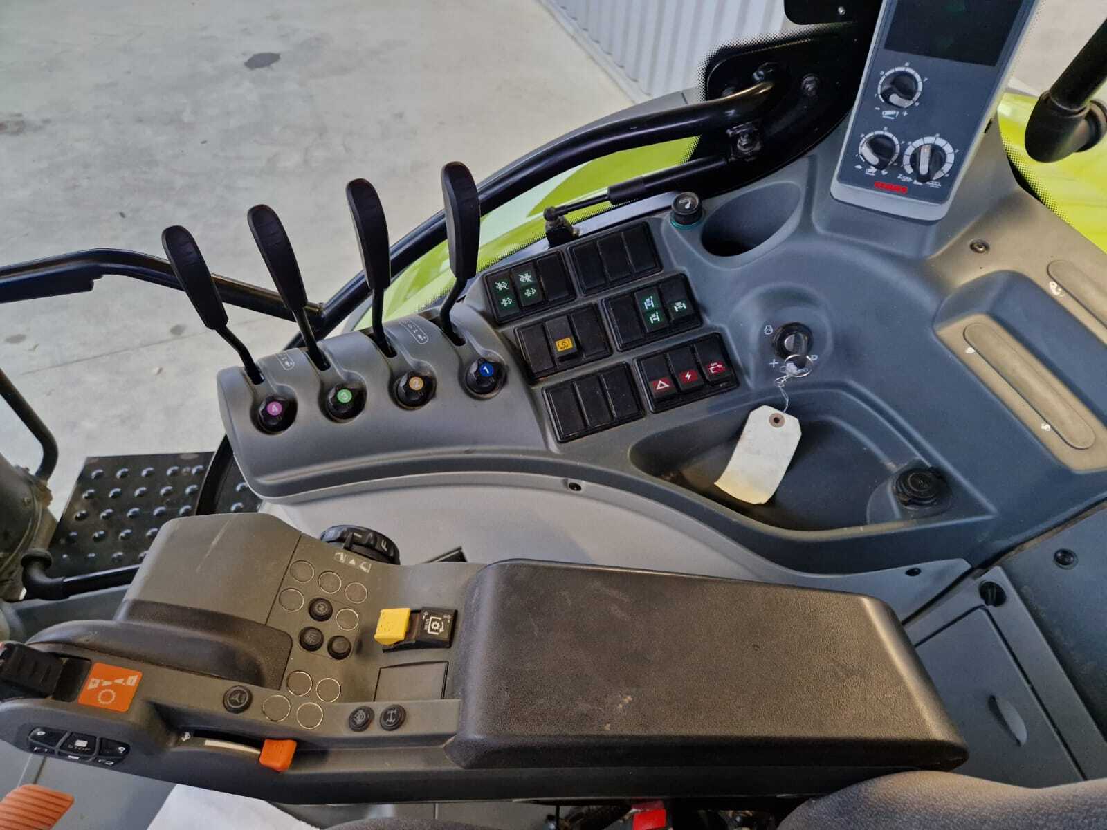 Tracteur agricole CLAAS ARION 630 CIS – Image 15