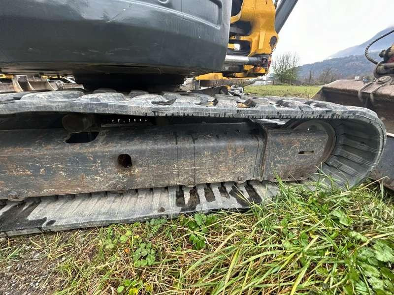 Mini pelle New holland E50B SR avec Accessoires – Image 9