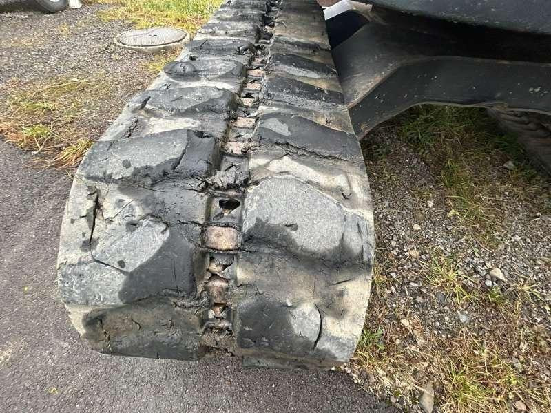 Mini pelle New holland E50B SR avec Accessoires – Image 12