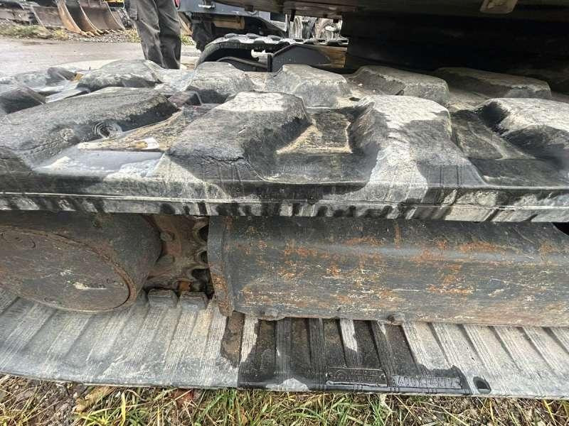 Mini pelle New holland E50B SR avec Accessoires – Image 15