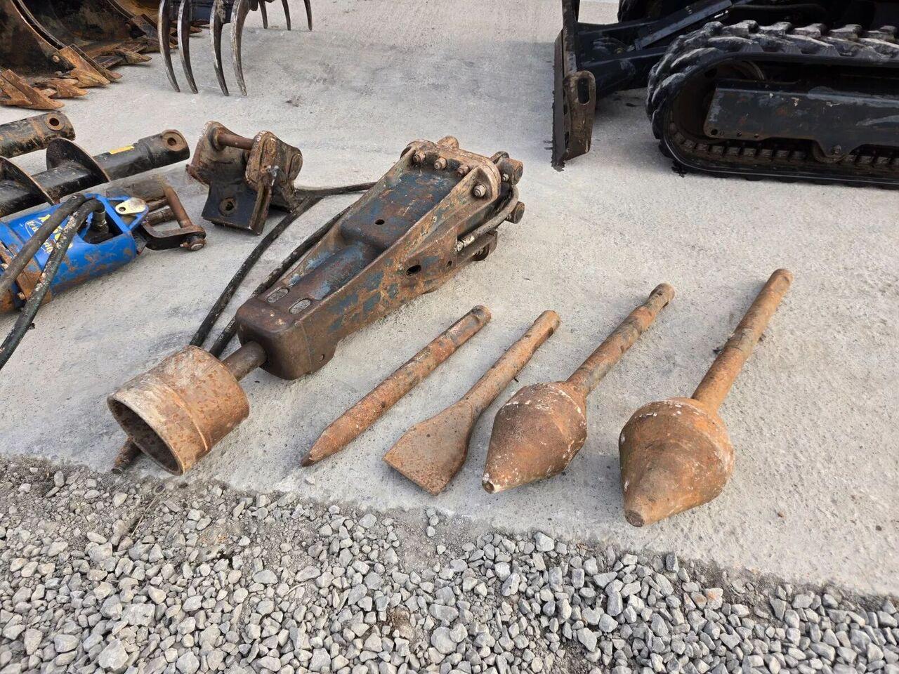 Mini-pelle Kubota U27-4 avec Accessoires neufs – Image 12