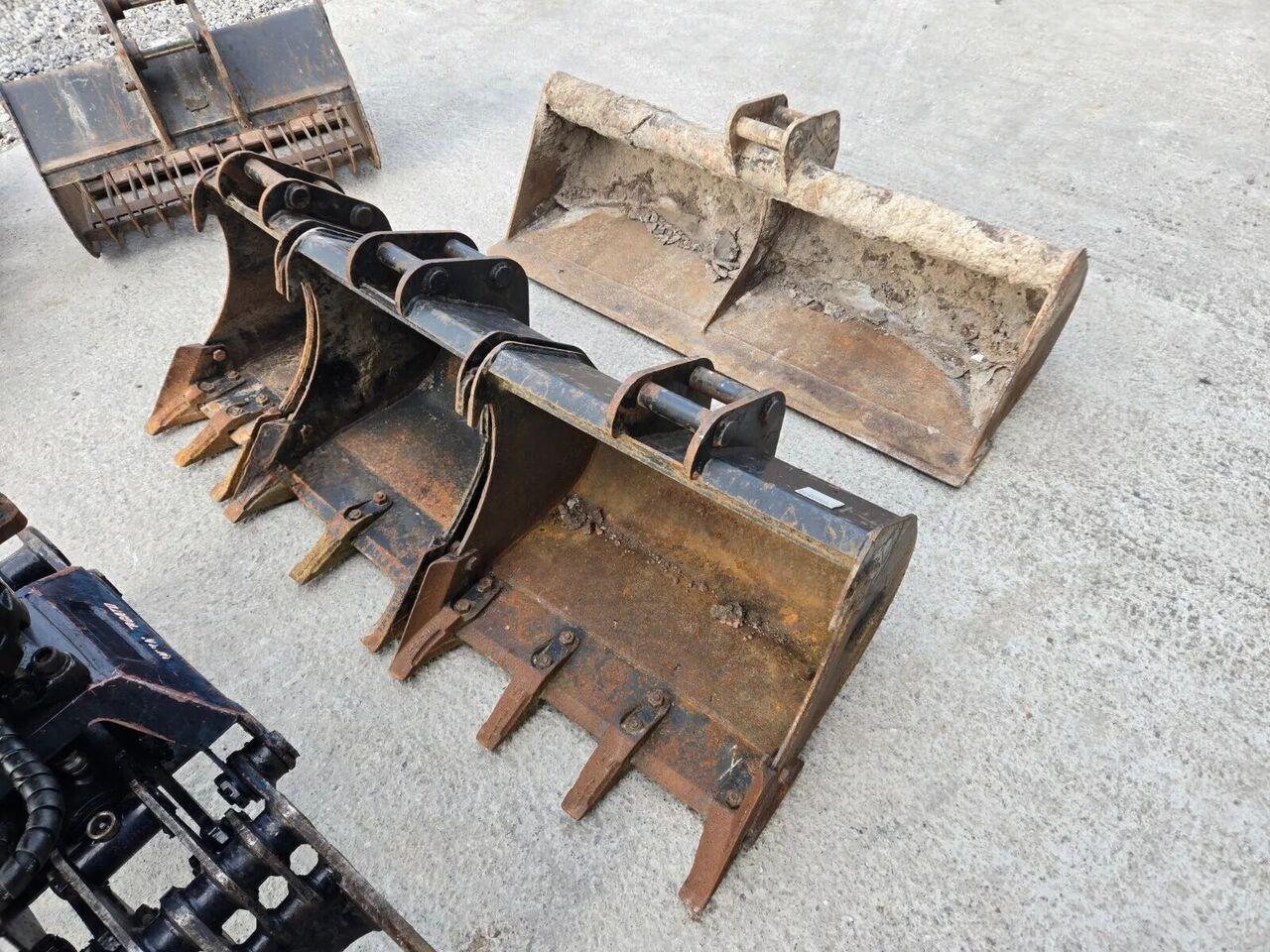 Mini-pelle Kubota U27-4 avec Accessoires neufs – Image 8