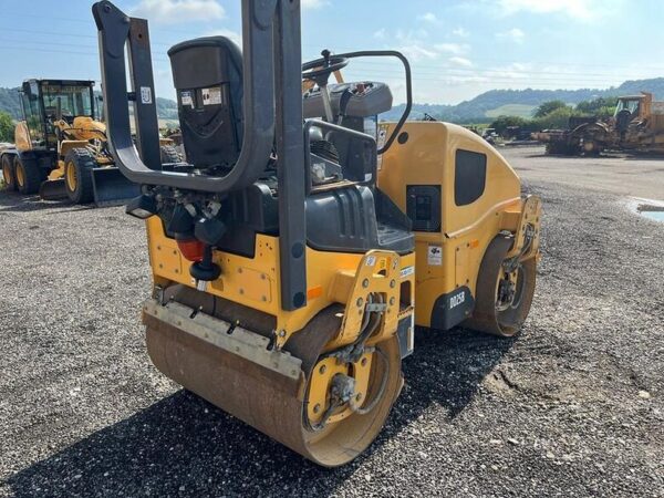 Compacteur tandem VOLVO DD25B – Image 4