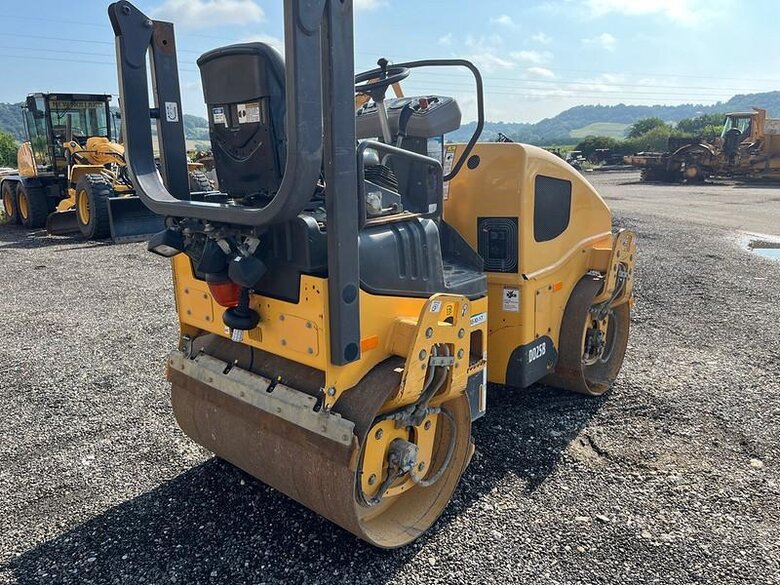 Compacteur tandem VOLVO DD25B – Image 4