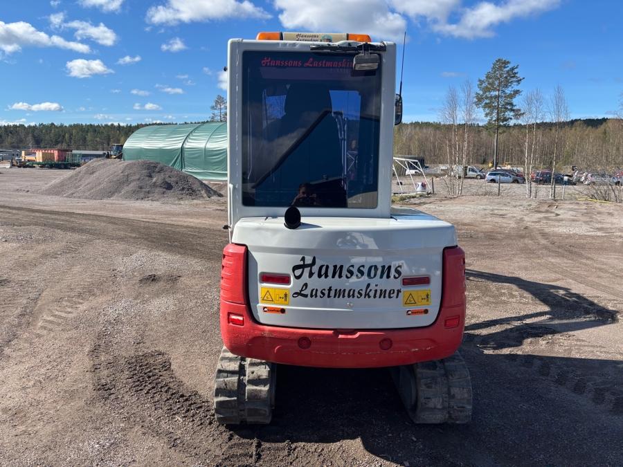 Mini pelles Takeuchi TB235 avec de nombreux outils – Image 51