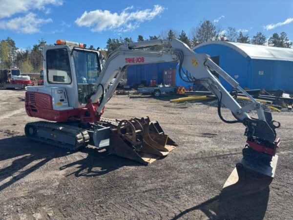 Mini pelles Takeuchi TB235 avec de nombreux outils – Image 44