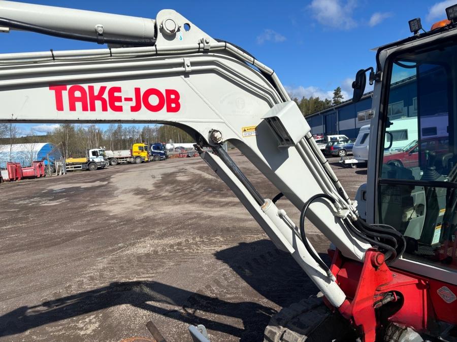 Mini pelles Takeuchi TB235 avec de nombreux outils – Image 37