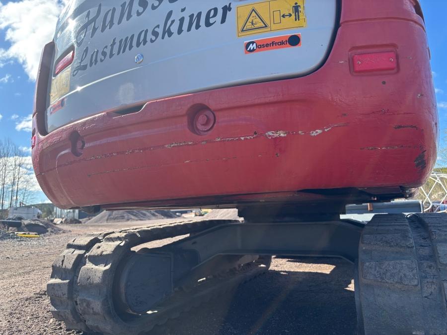 Mini pelles Takeuchi TB235 avec de nombreux outils – Image 30