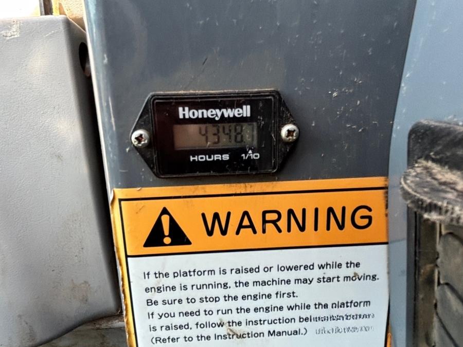 Mini pelles Takeuchi TB235 avec de nombreux outils – Image 12