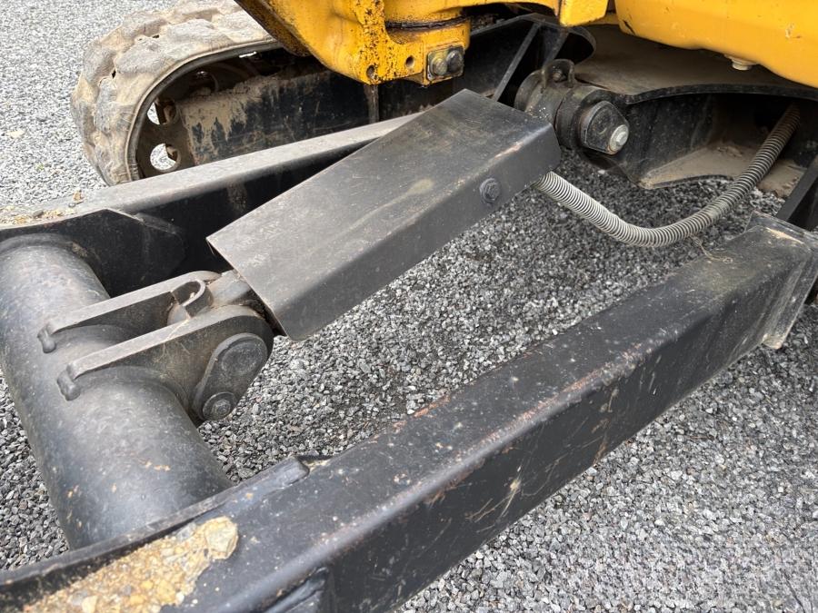 Mini pelle Caterpillar 303.5E CR et 4 remorques – Image 51