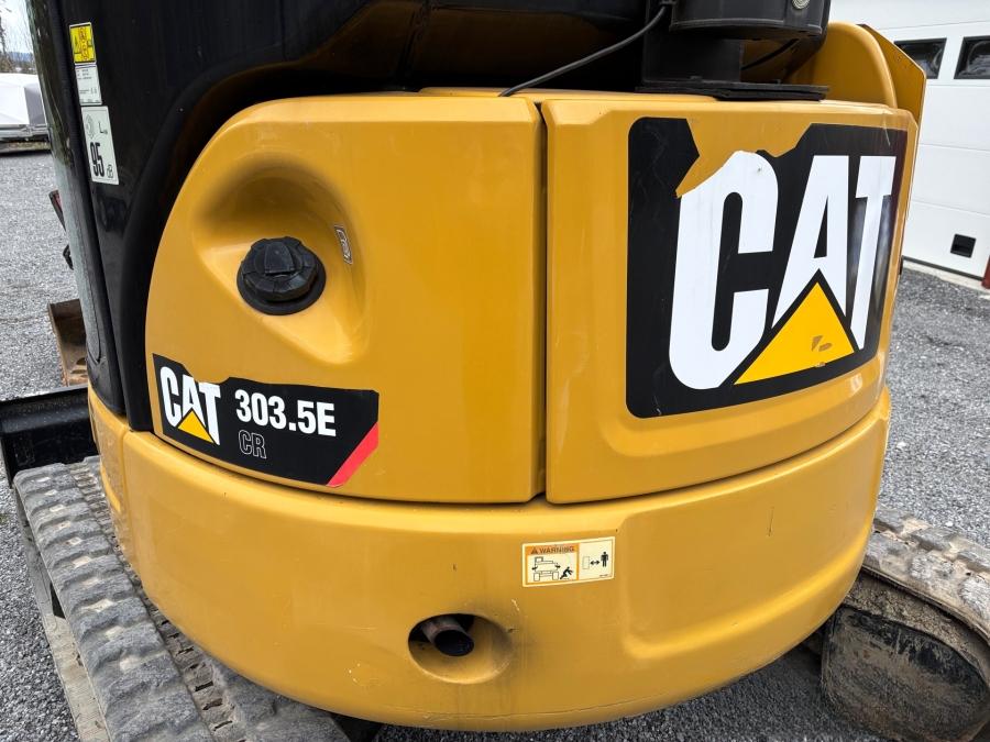 Mini pelle Caterpillar 303.5E CR et 4 remorques – Image 46