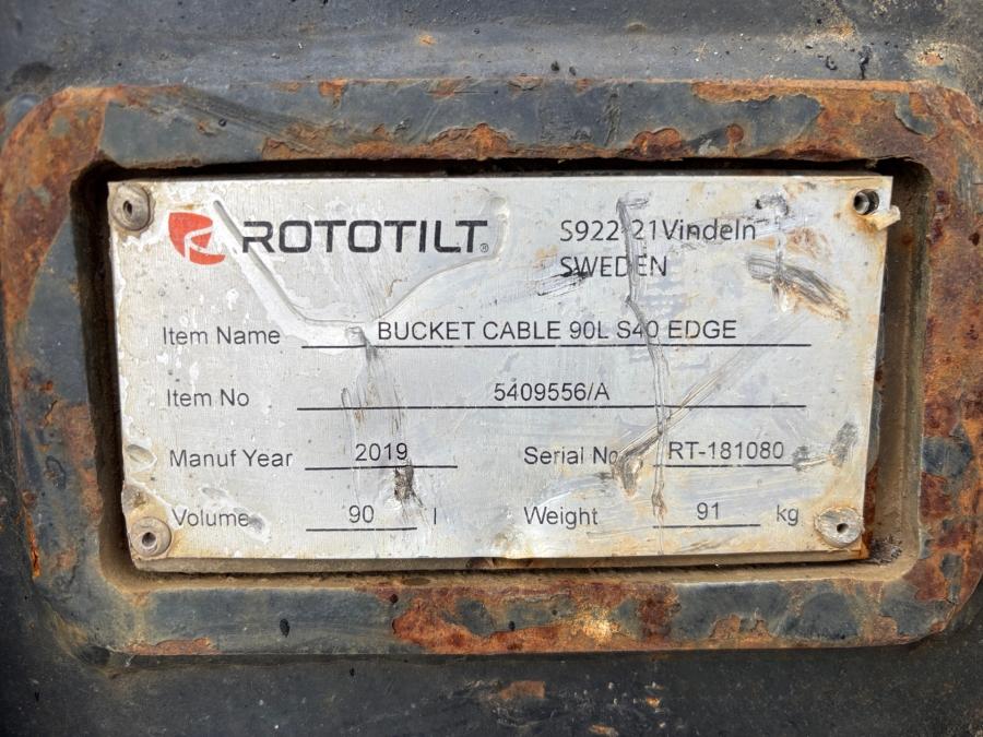 Mini pelle Caterpillar 303.5E CR et 4 remorques – Image 3