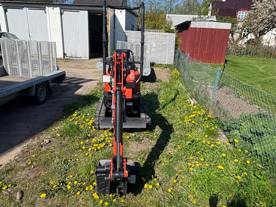 Kubota U10-3 avec remorque et 3 godets – Image 64