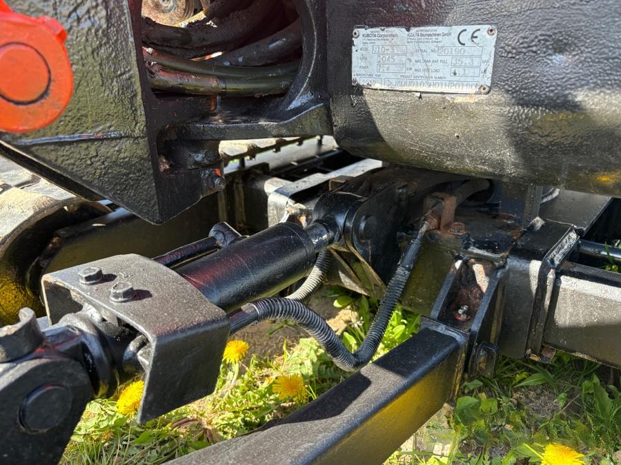 Kubota U10-3 avec remorque et 3 godets – Image 48
