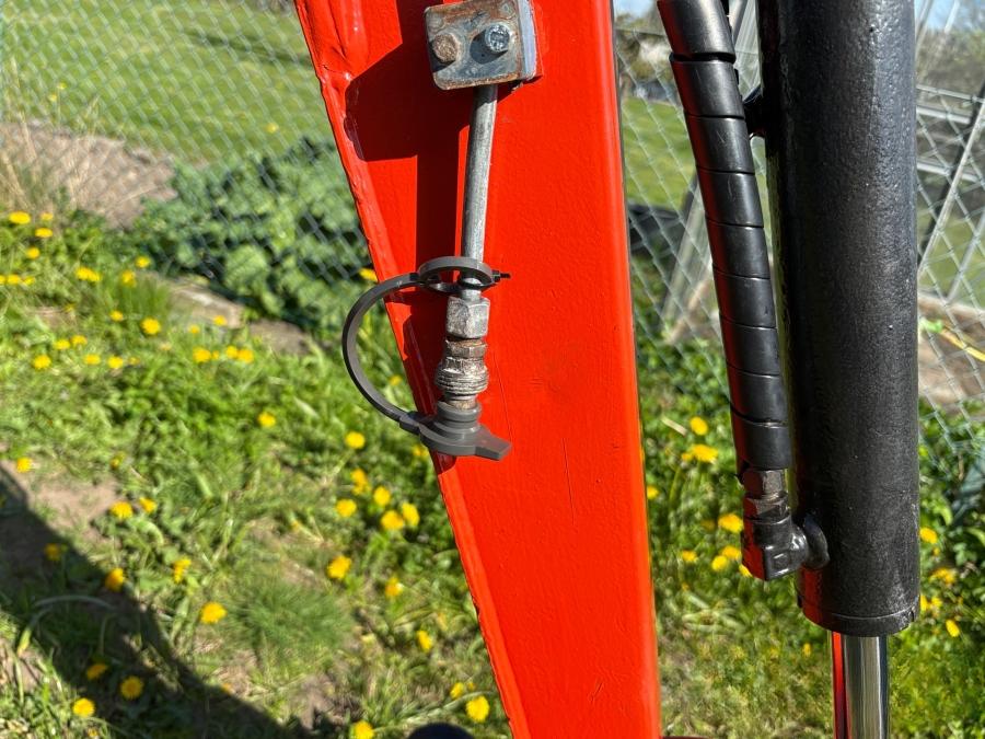 Kubota U10-3 avec remorque et 3 godets – Image 40