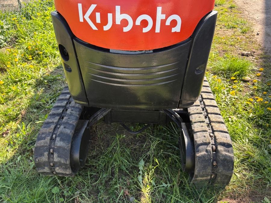 Kubota U10-3 avec remorque et 3 godets – Image 29