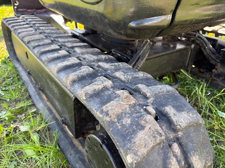 Kubota U10-3 avec remorque et 3 godets – Image 23