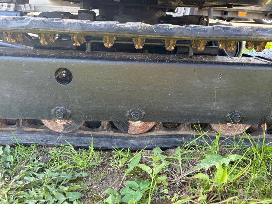 Kubota U10-3 avec remorque et 3 godets – Image 21