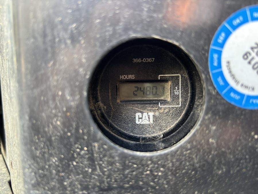 Mini pelle Caterpillar 303.5E CR et 4 remorques – Image 2