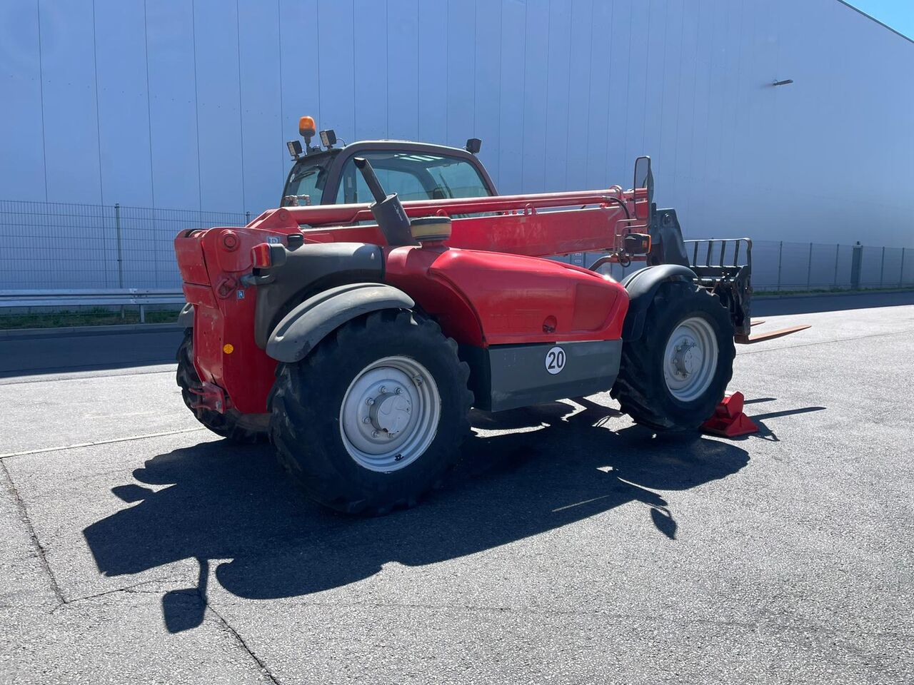 Chariot télescopique Manitou MT 1030-7m – Image 8