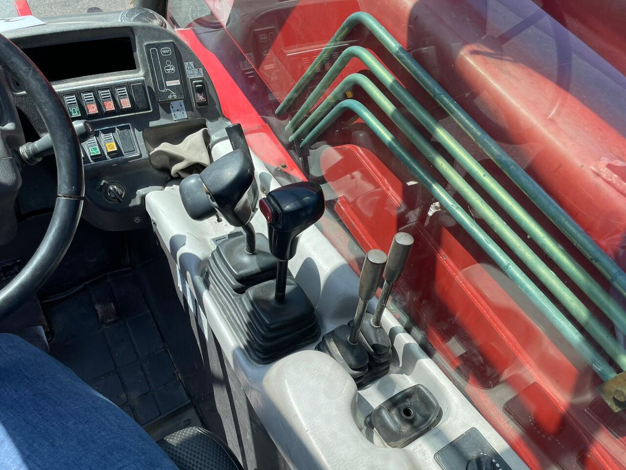 Chariot télescopique Manitou MT 1030-7m – Image 18